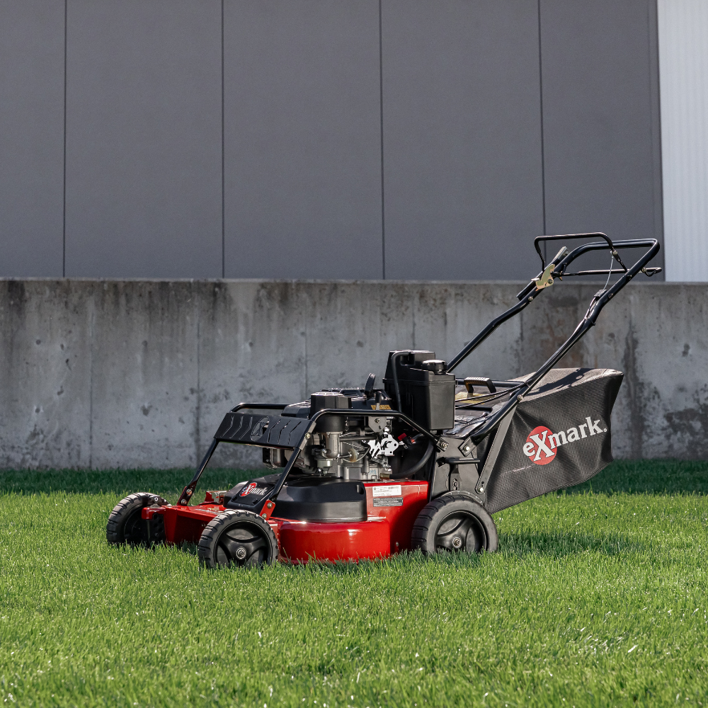 EXMARK COMMERCIAL 30 (KAWASAKI ENGINE)